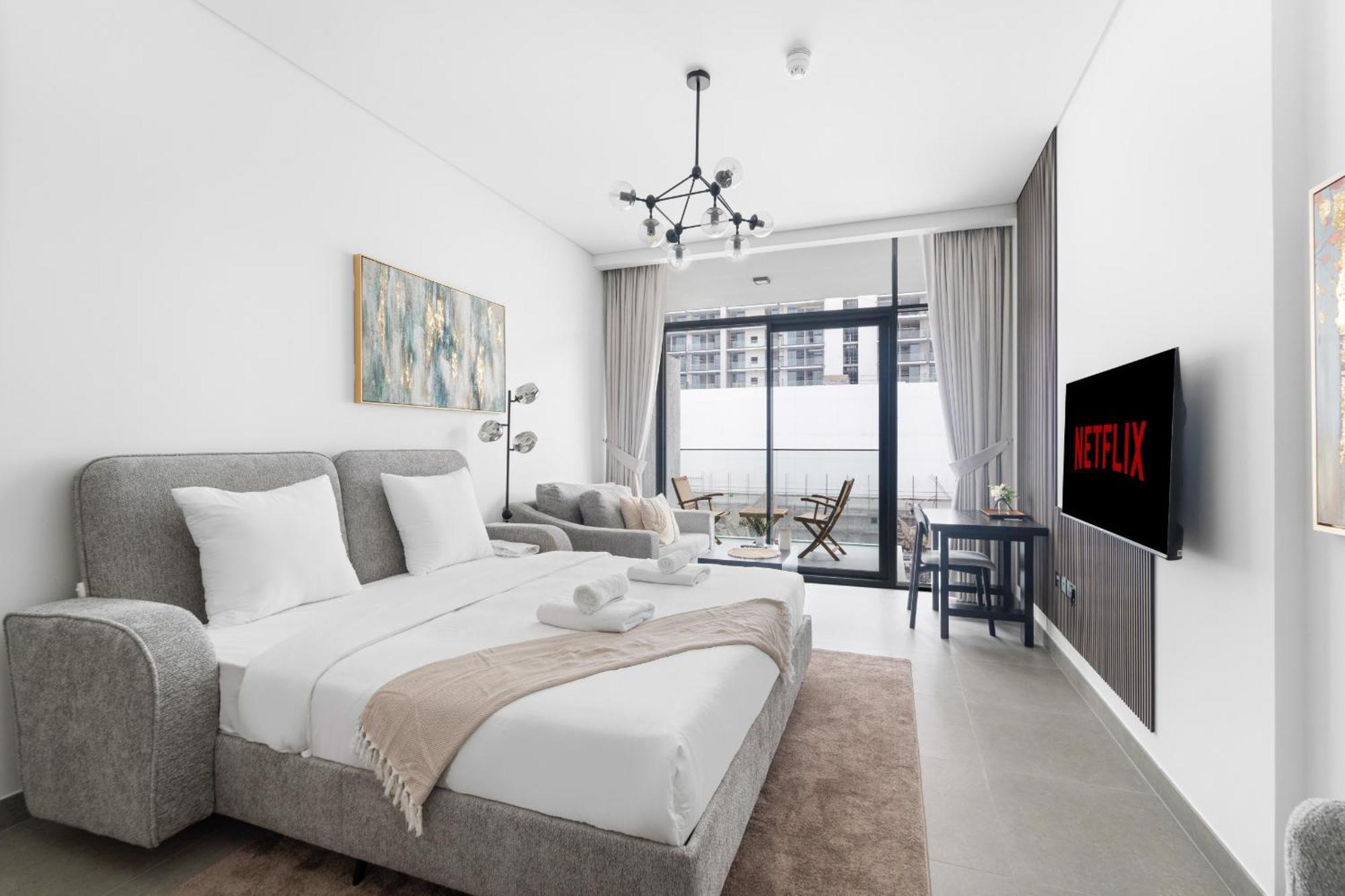 Vayk- Great With Excellent Amenities In Jvc