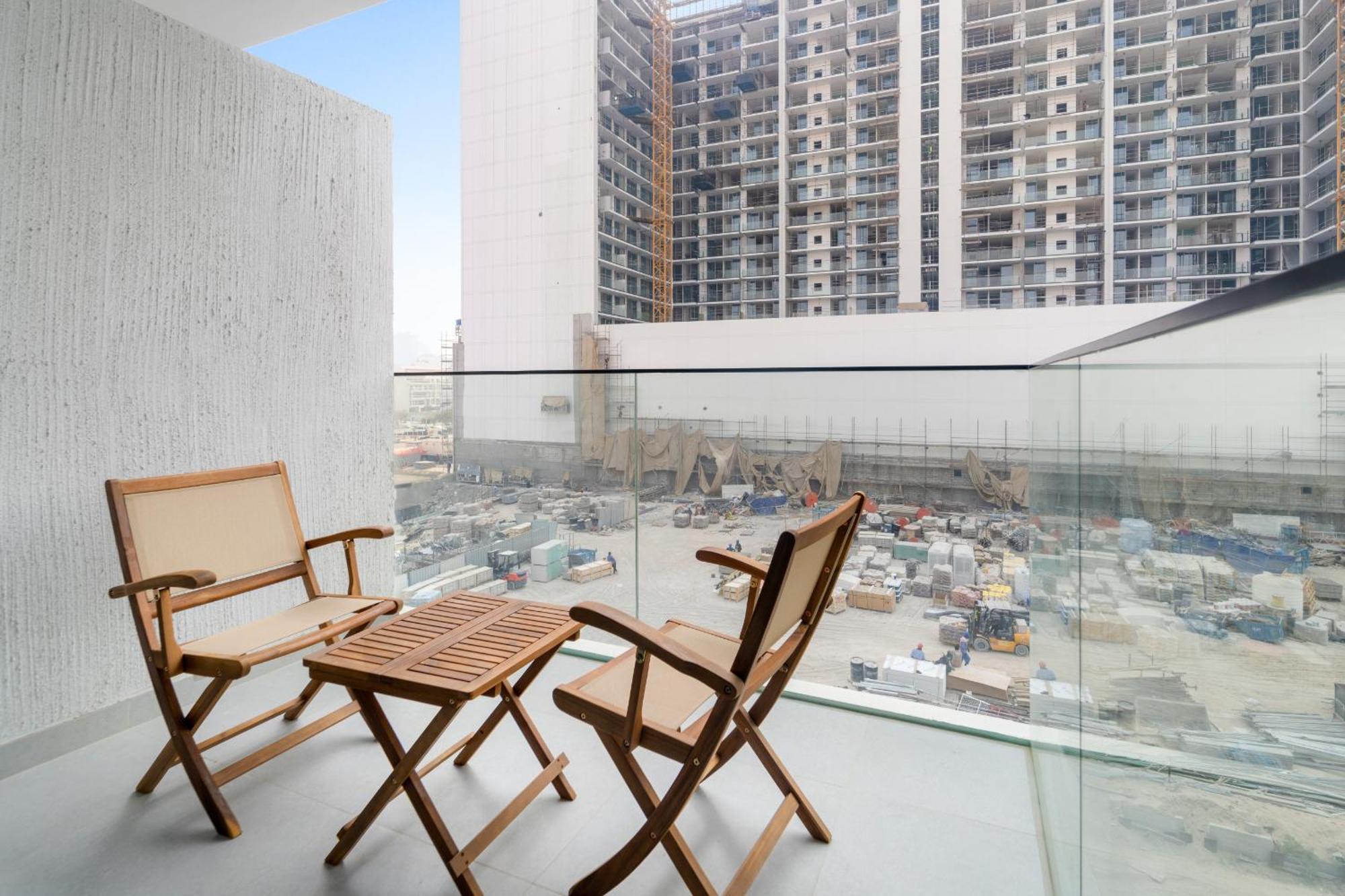 Apartment Vayk- Great With Excellent Amenities In Jvc